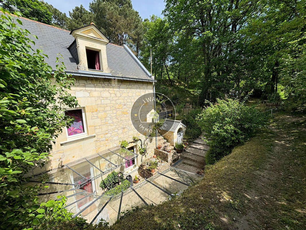 Maison à GENNES