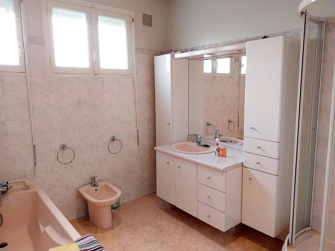 Maison à SAINT-VICTURNIEN