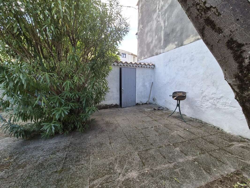 Maison à COURTHEZON