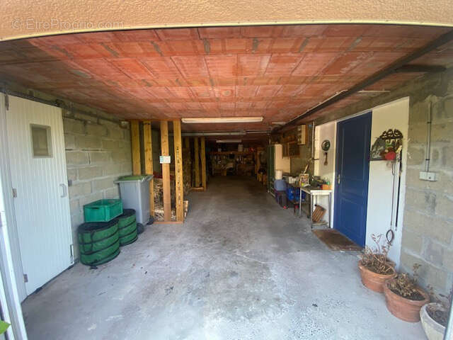 Autre à AGON-COUTAINVILLE