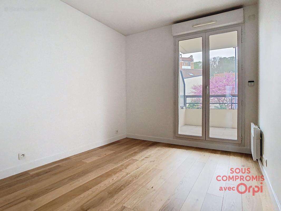 Appartement à ISSY-LES-MOULINEAUX