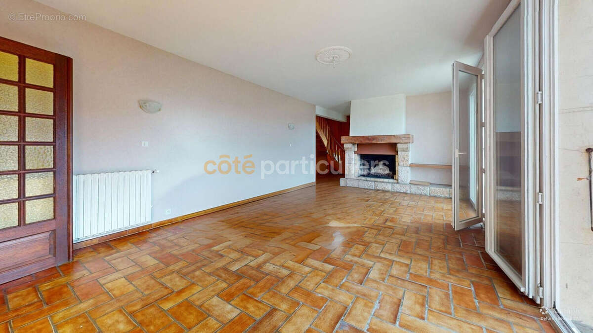 Maison à AGON-COUTAINVILLE