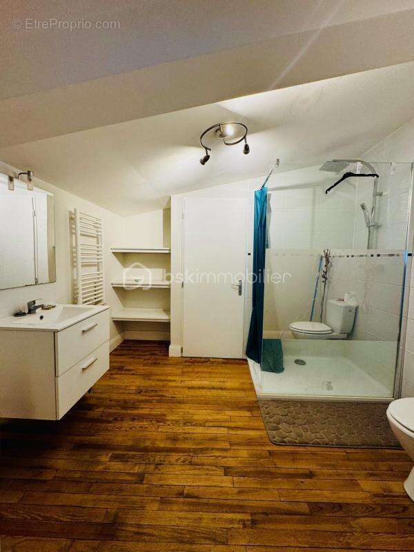 Maison de village au calme 135m2, 5 chambres 10min civray terrain 1300m2 - photo 8
