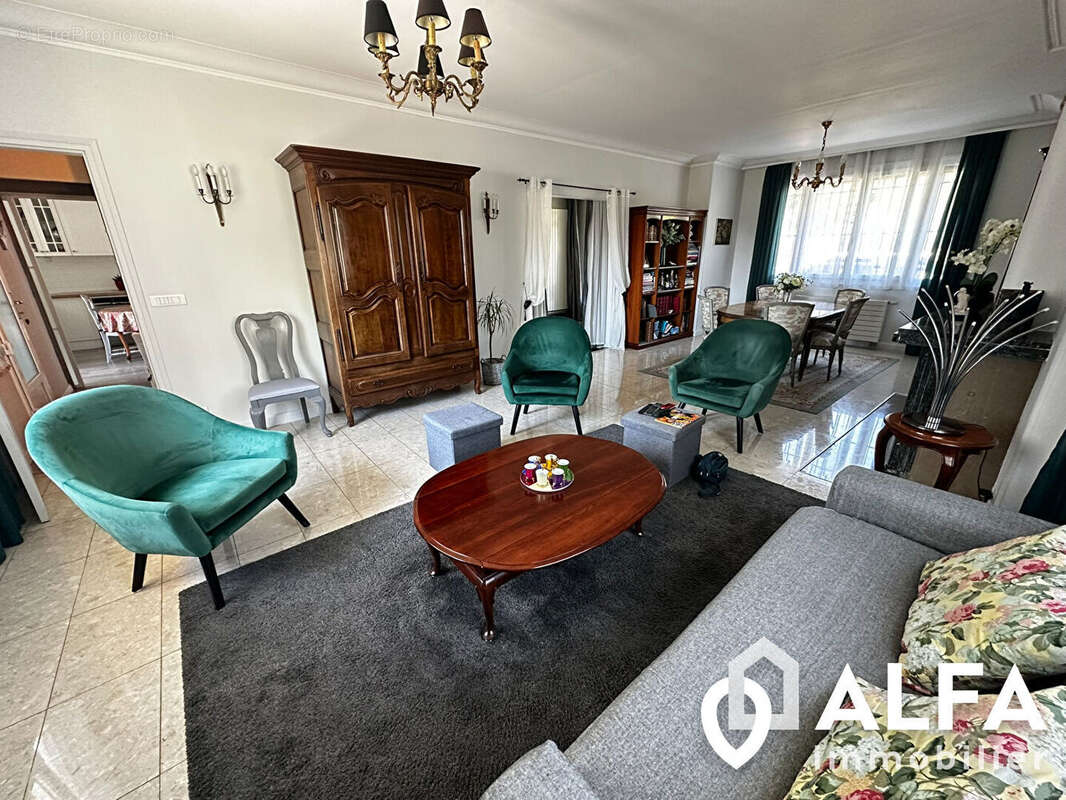 Maison à MONTMORENCY