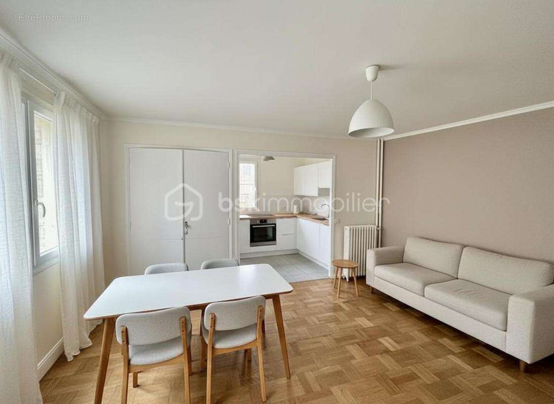 Appartement à PARIS-19E