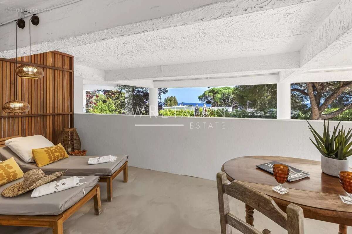 Maison à LES ISSAMBRES