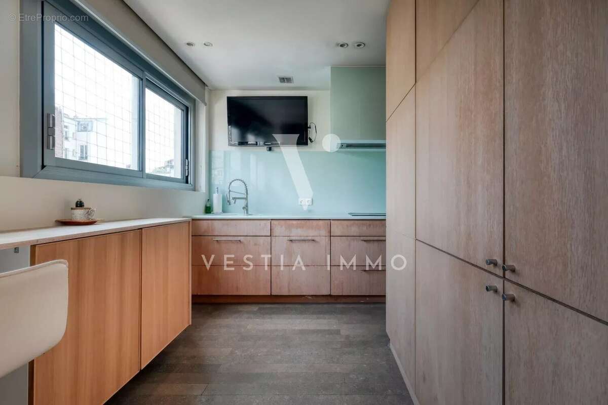 Appartement à NEUILLY-SUR-SEINE