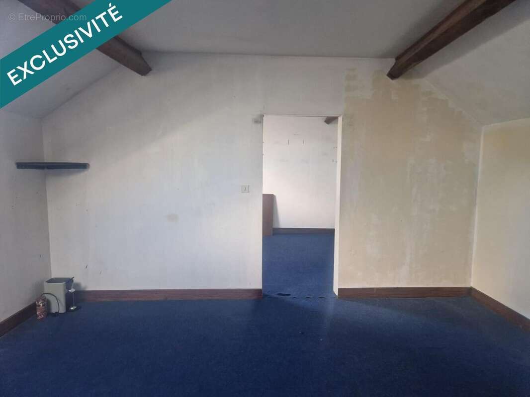 Maison 111 m² à Valignat  - photo 7