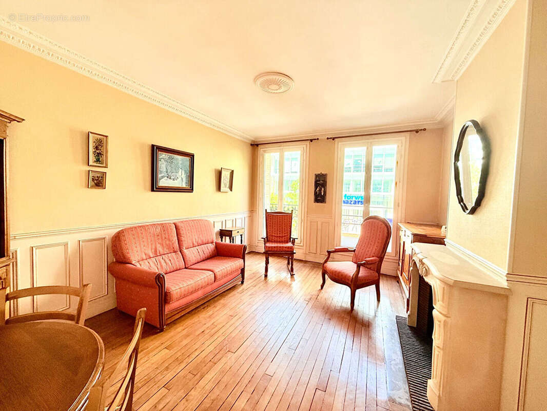 Appartement à LEVALLOIS-PERRET