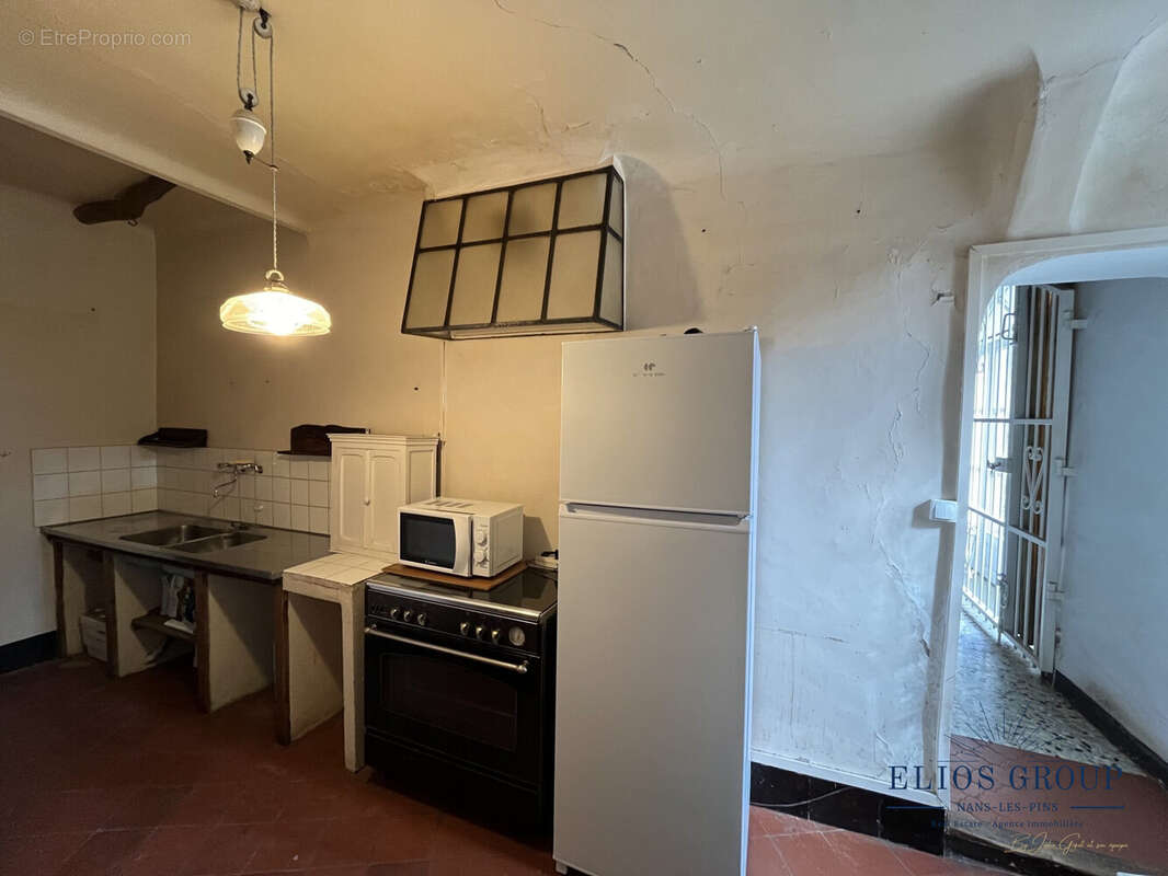 Maison à NANS-LES-PINS