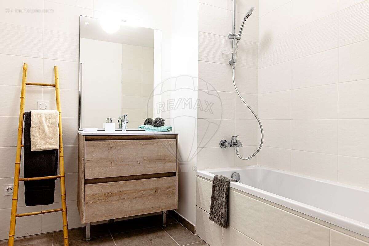 Appartement à CHALLES-LES-EAUX