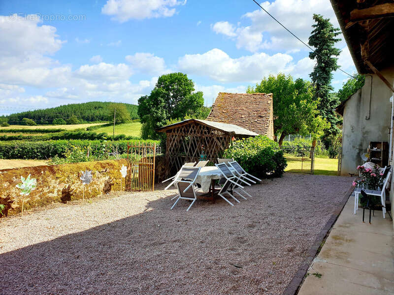 Maison à SAINTE-RADEGONDE