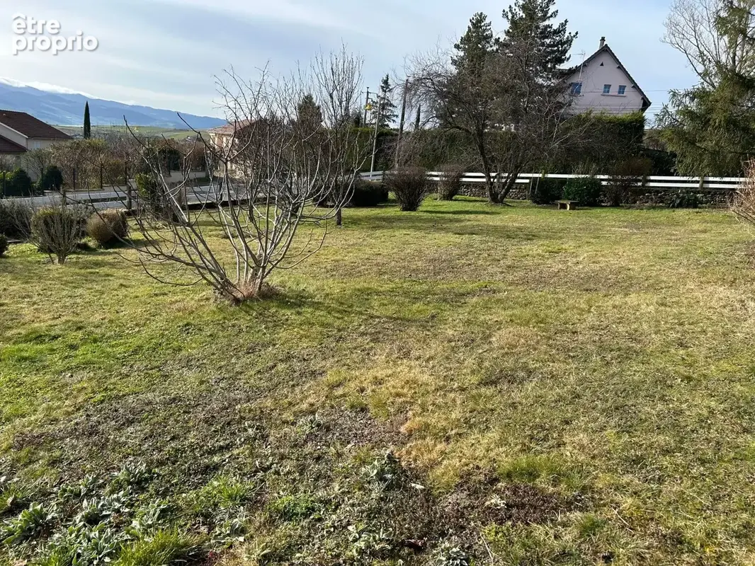 Terrain à bâtir de 535 m² à GENILAC (42) - photo 2