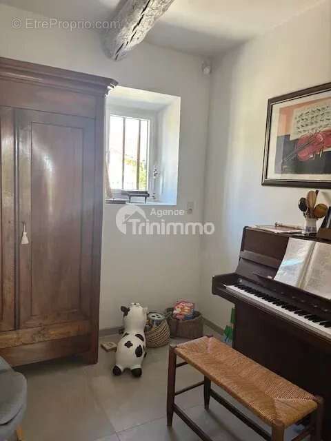 Maison à SAINT-SATURNIN-LES-AVIGNON