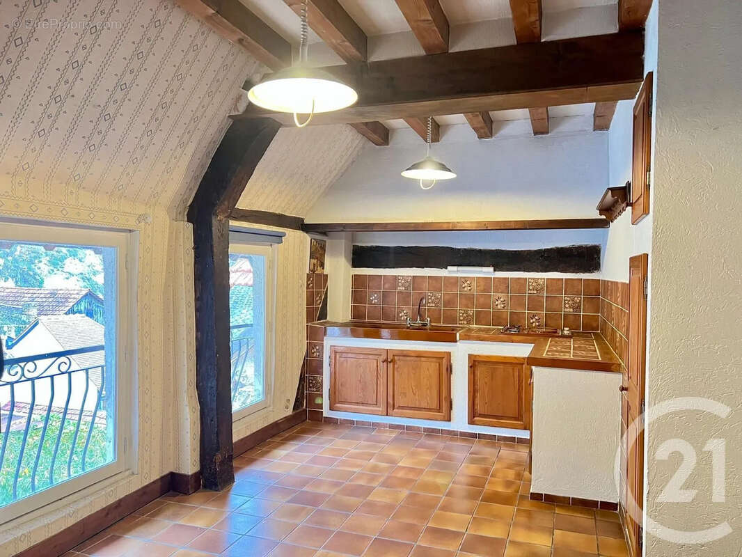 Maison à IVRY-LA-BATAILLE