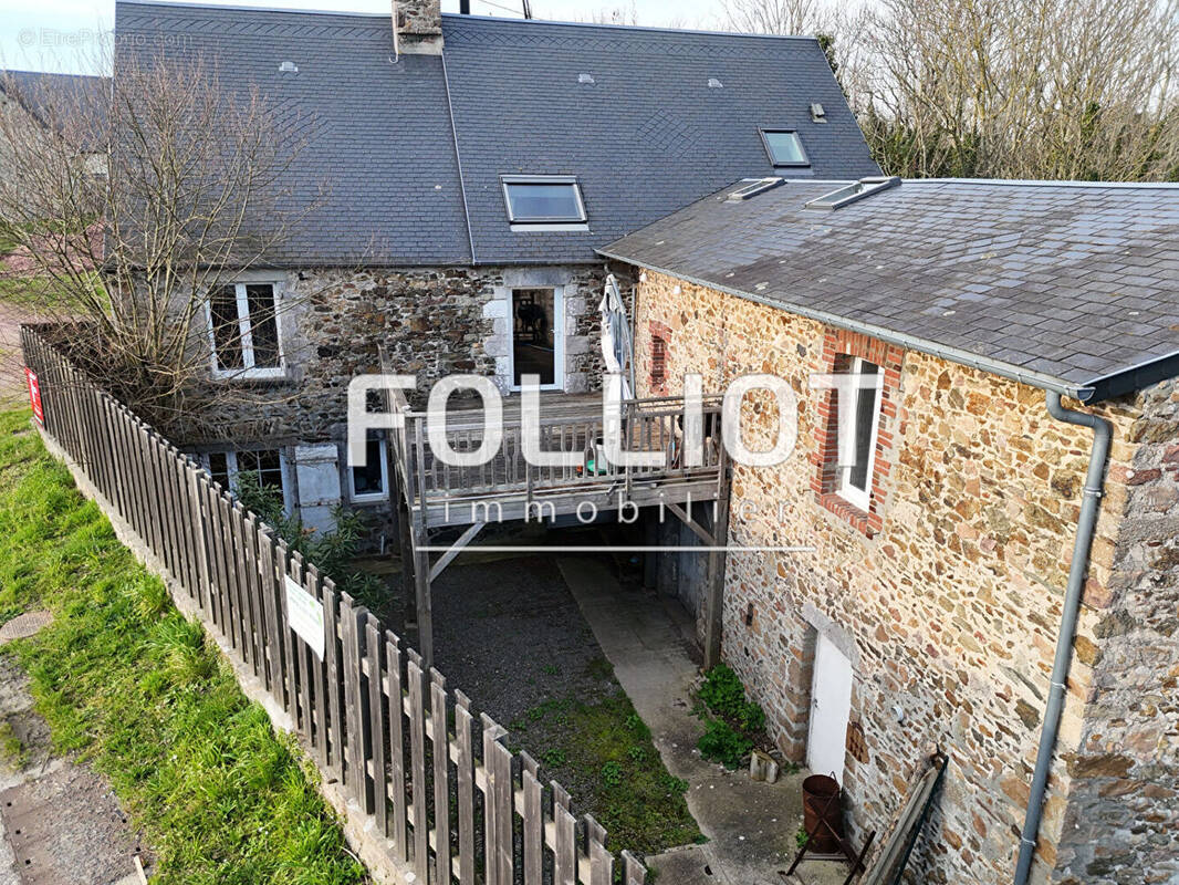 Maison à GOUVILLE-SUR-MER