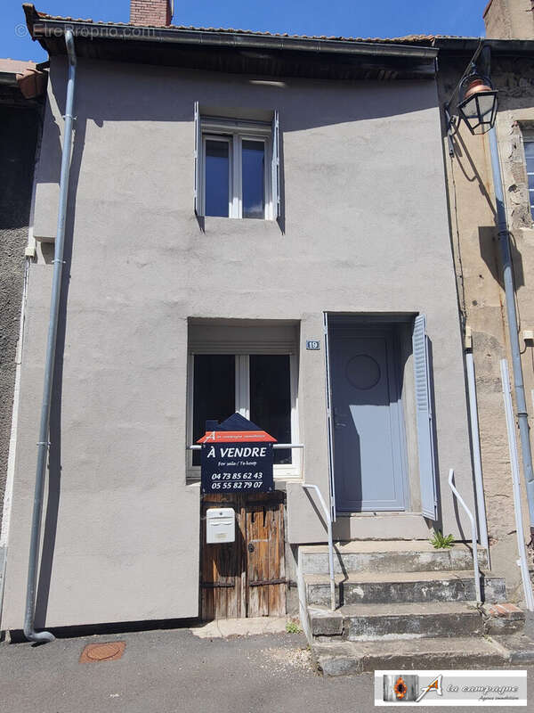 Maison à MONTAIGUT