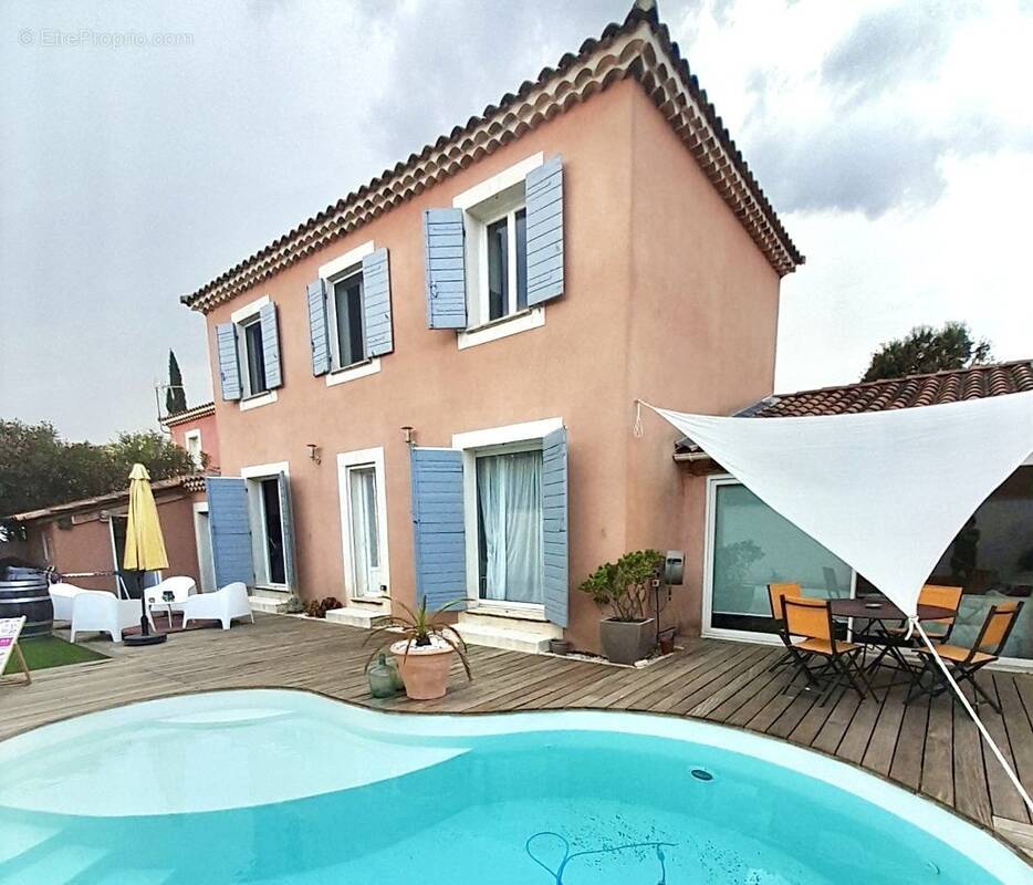 Maison à VEDENE