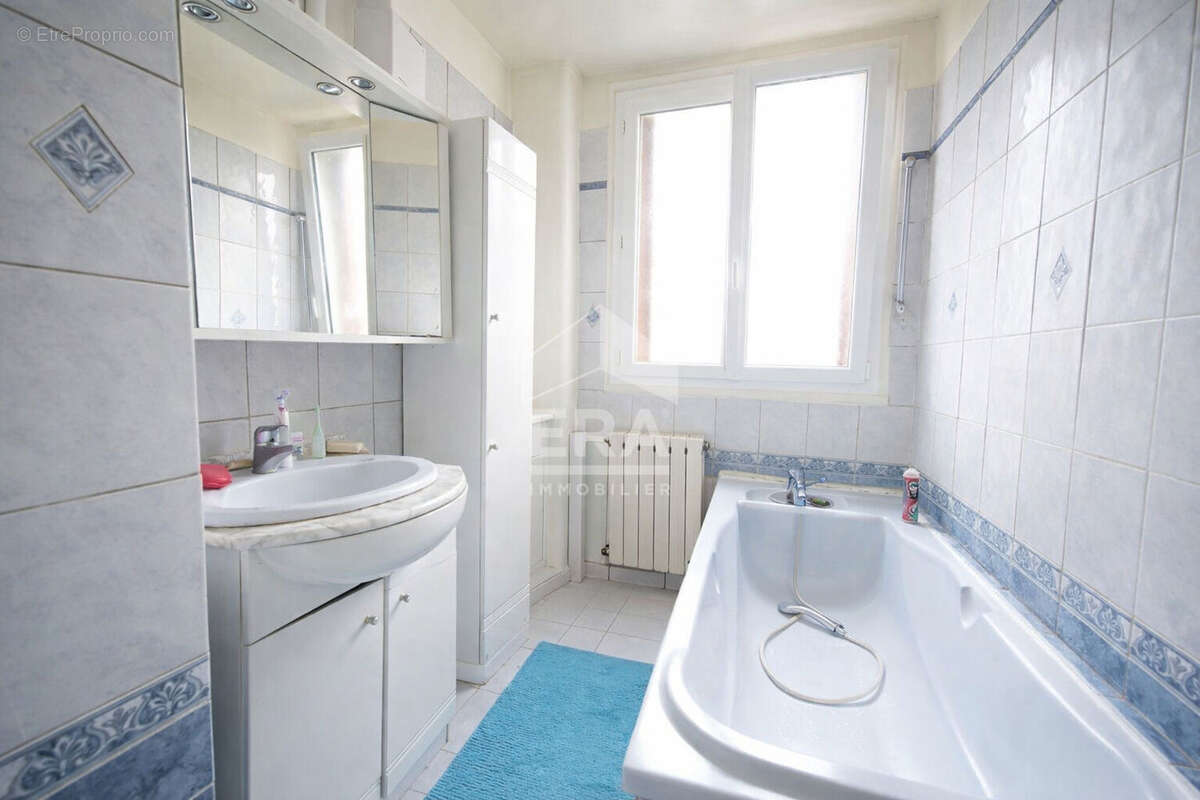 Appartement à COLOMBES