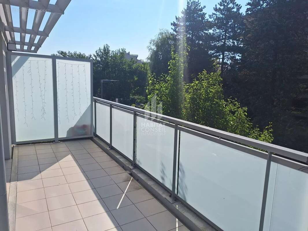 Appartement à CORENC