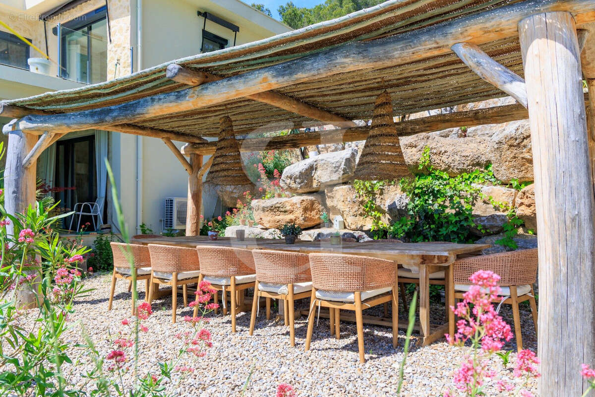 Maison à VAISON-LA-ROMAINE