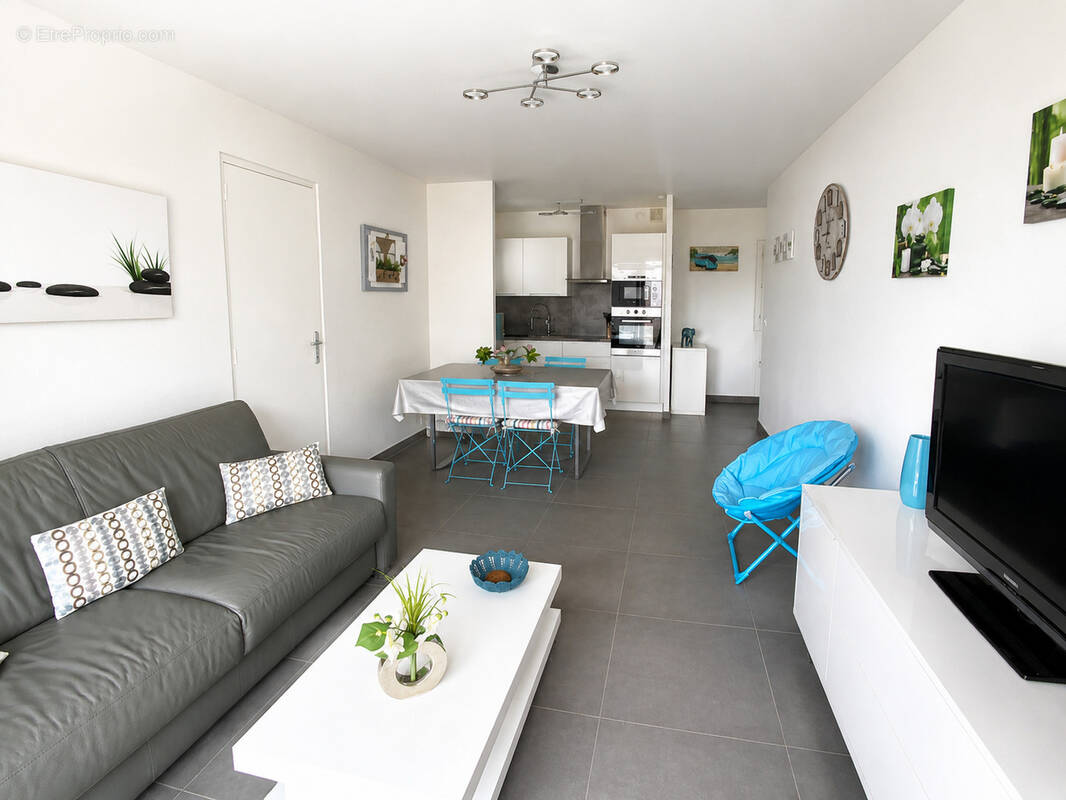 Appartement à SAINT-CYR-SUR-MER