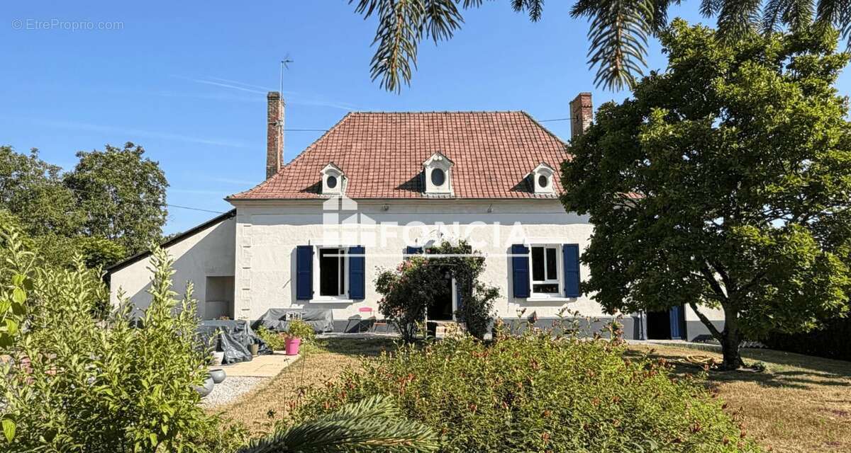 Propriété de caractère à deux pas du village - photo 4