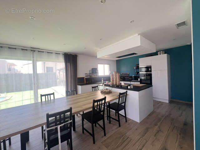 Maison avec étage avec garage et jardin - photo 4