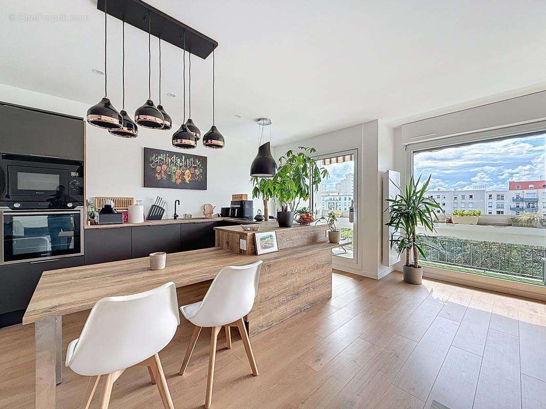 Appartement à LYON-8E