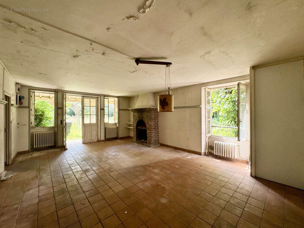 Maison à COULOMMIERS