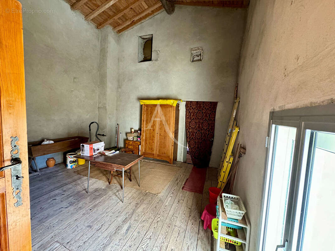 Belle propriété en Pierres -  250 m2 + dépendances - photo 10