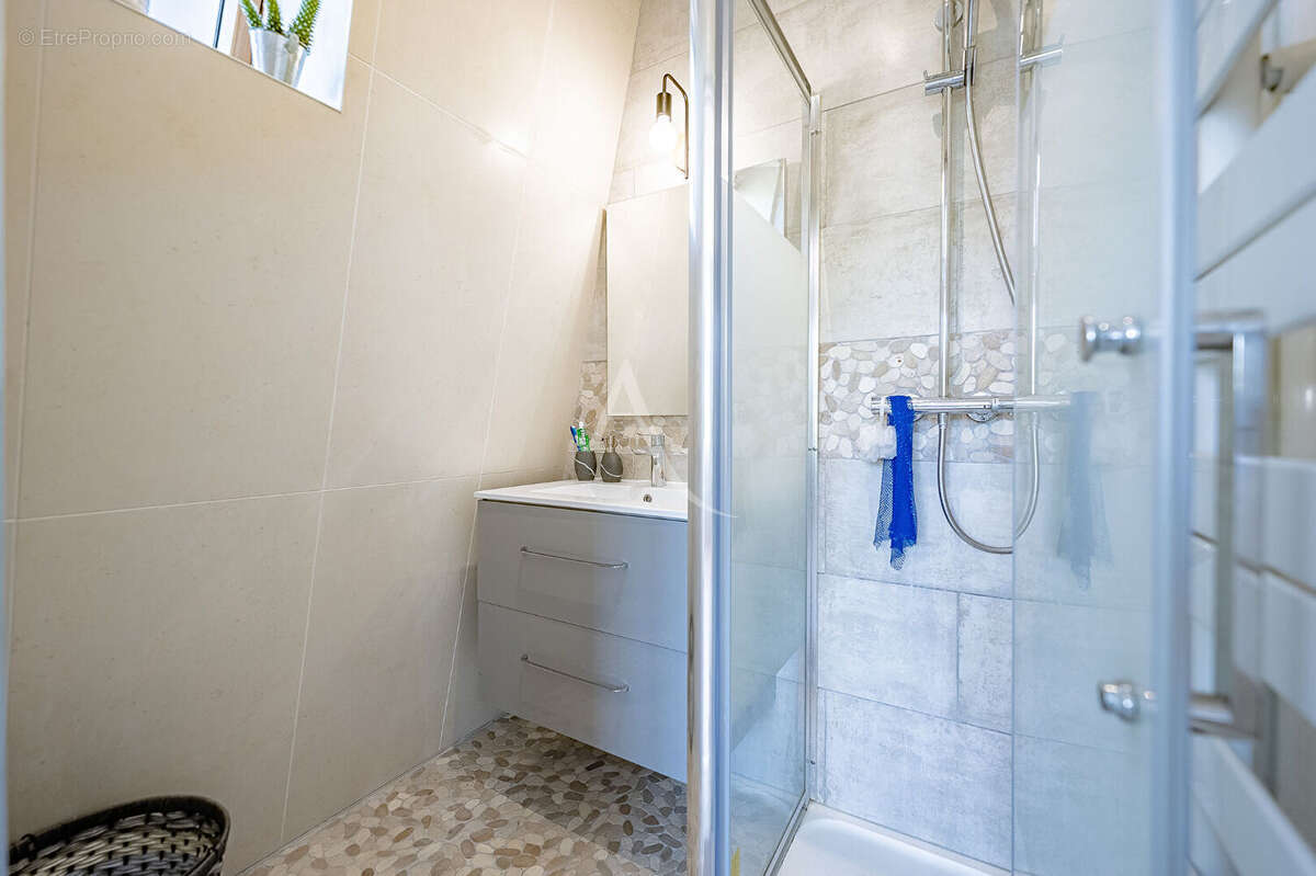 Maison à LIMEIL-BREVANNES