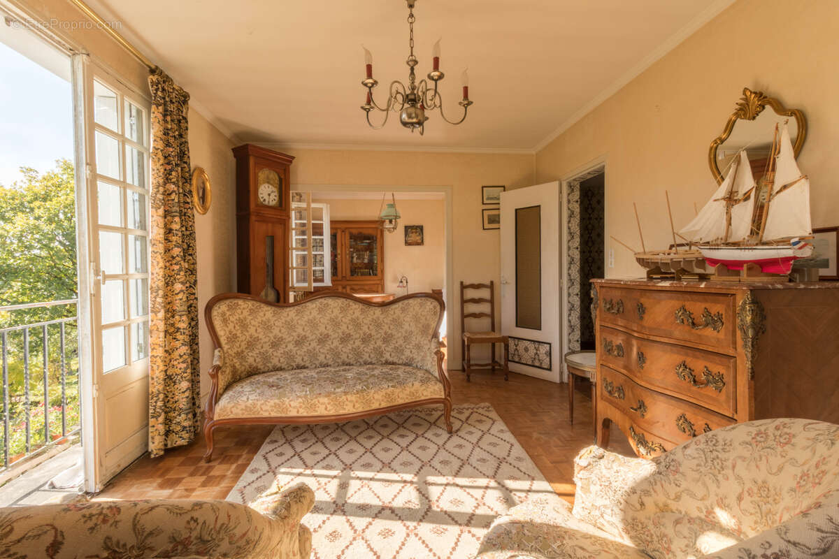 Maison à SAINT-MEDARD-SUR-ILLE