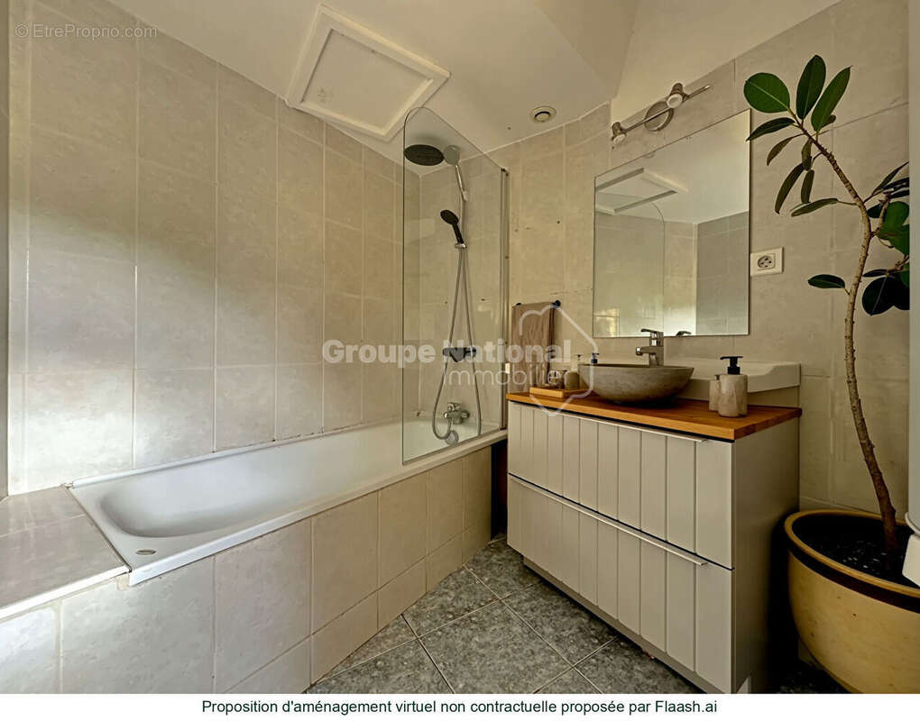 Maison à SAINT-NAZAIRE-DE-PEZAN