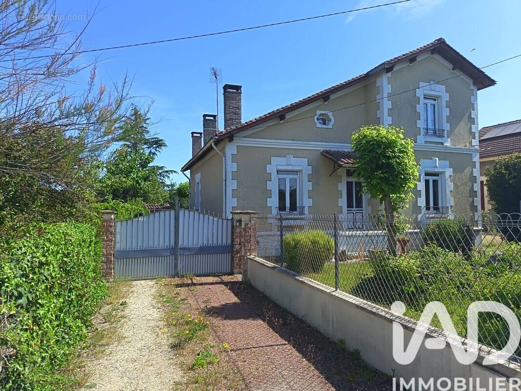 Photo 1 - Maison à COUTRAS
