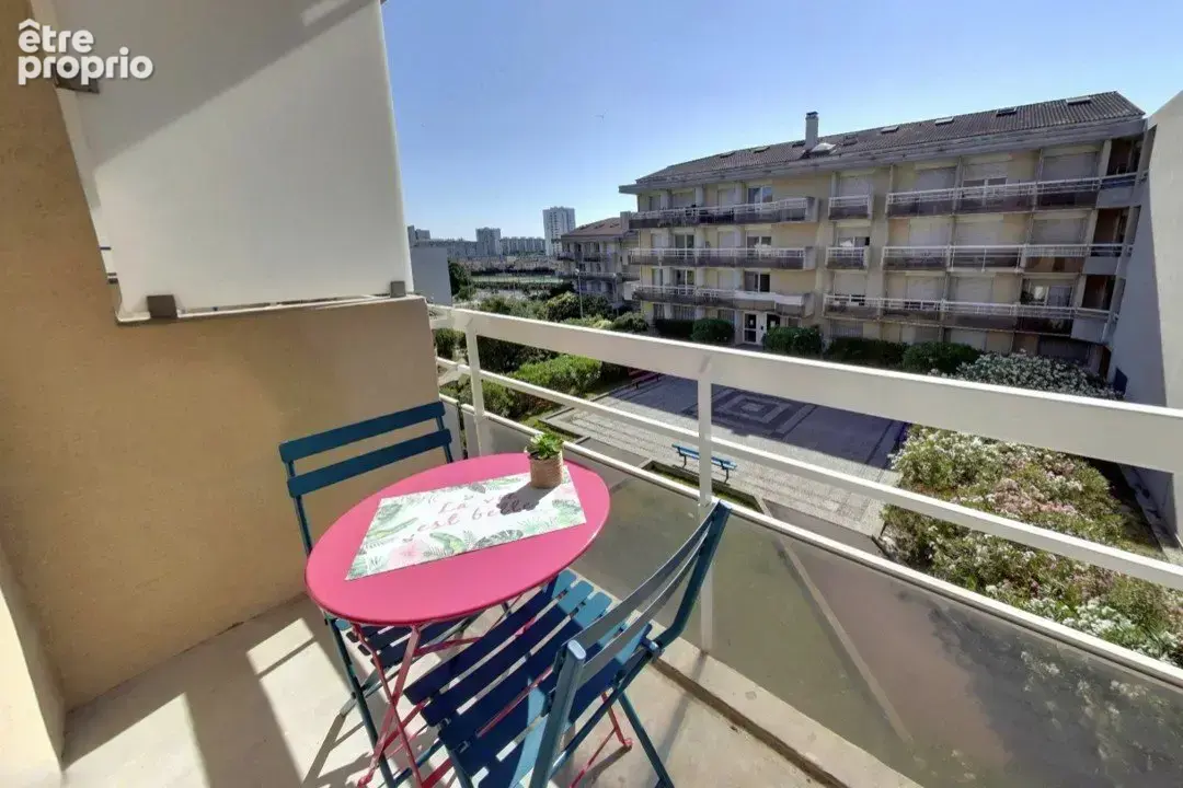INVESTISSEMENT LOCATIF  MARSEILLE  Résidence Etudiante Les Estudines Saint Jérôme - 6.84% de rentabilité - photo 5