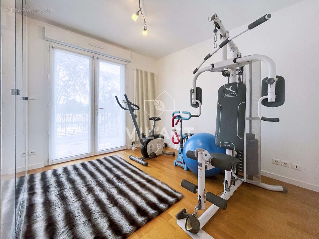 Maison à BLANQUEFORT