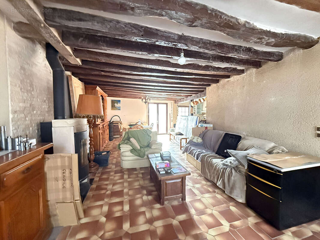 Maison à LE CHATELET-EN-BRIE