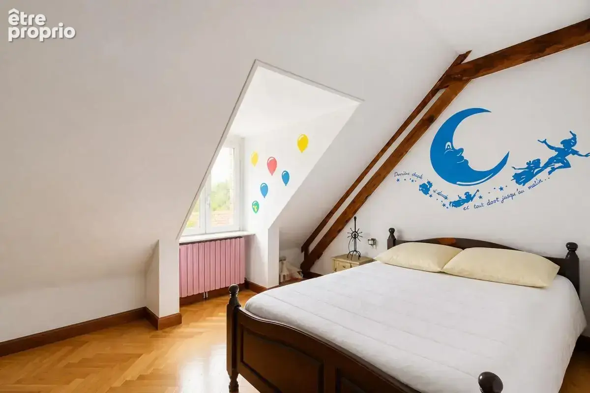 Maison de 7 pièces de 175 m² à Fontaine-la-Gaillarde - photo 8