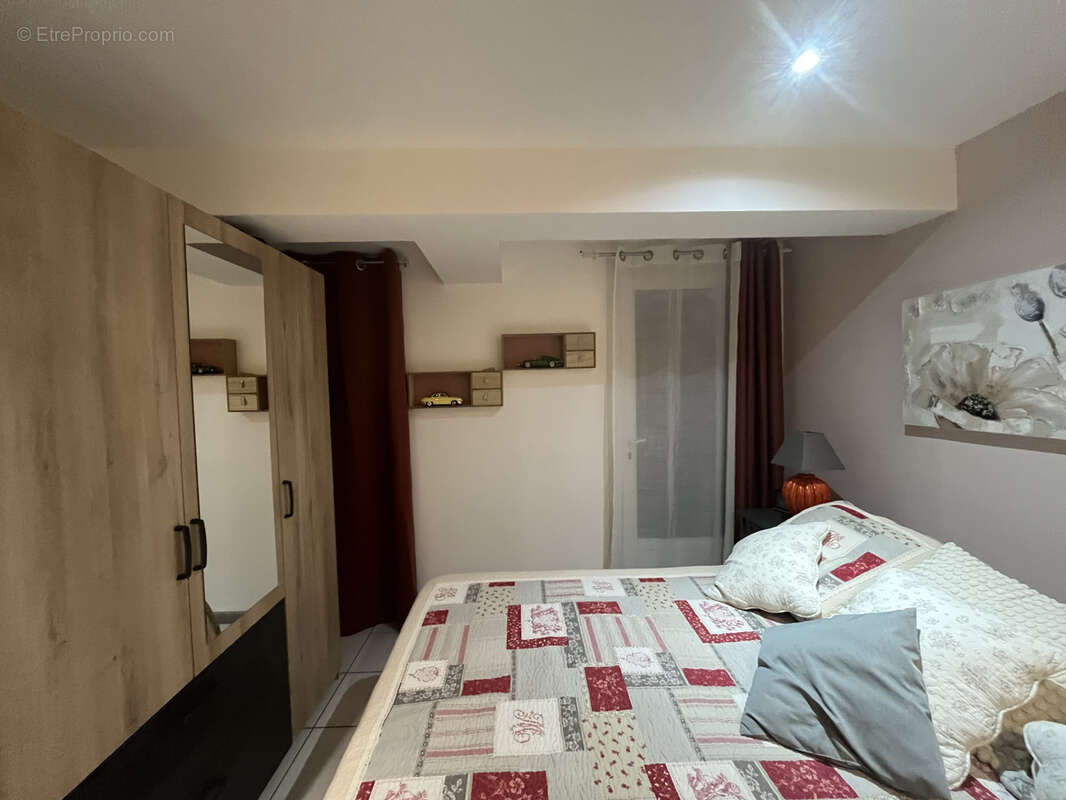 Maison à SOLLIES-VILLE