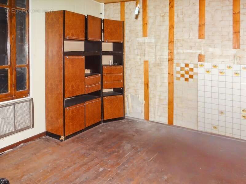 Maison de campagne à rénover – Beau potentiel – Terrain 1 060 m² - photo 6