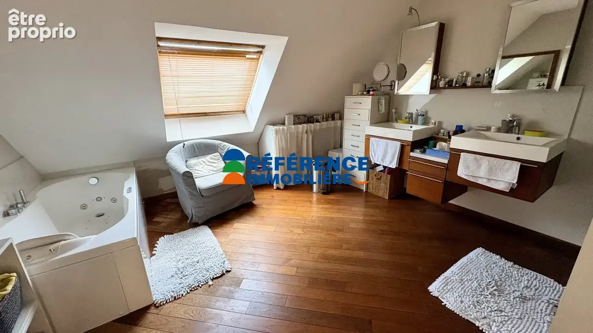 Maison 5 pièces 192 m² à vendre à Perenchies (59840) - photo 9