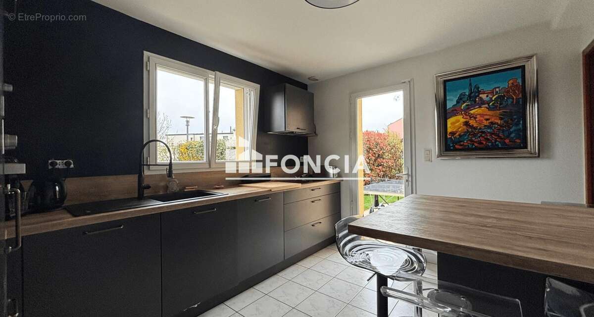 Maison à NOYAL-SUR-VILAINE