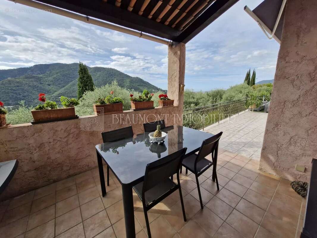 Maison à LEVENS
