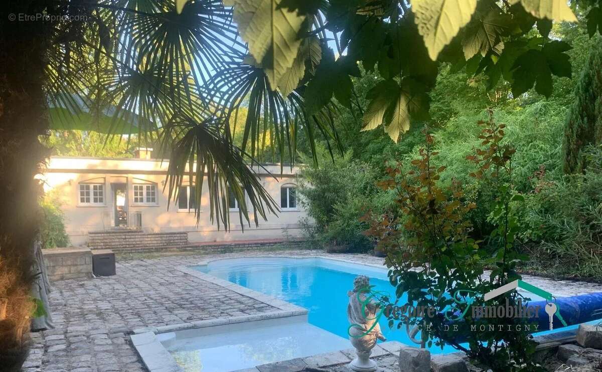 Maison à MONTIGNY-SUR-LOING