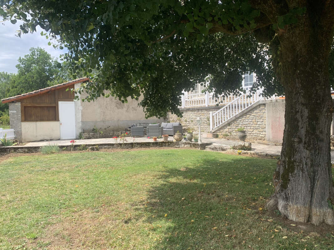 Maison à SAINT-LAURENT-DE-CERIS