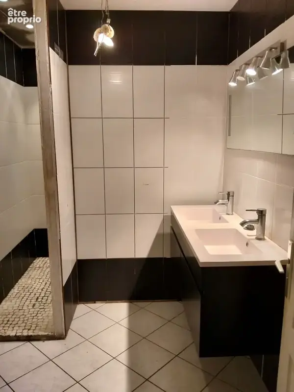 Pavillon plain-pied de 159 m2 habitables avec nombreuses dépendances - photo 17
