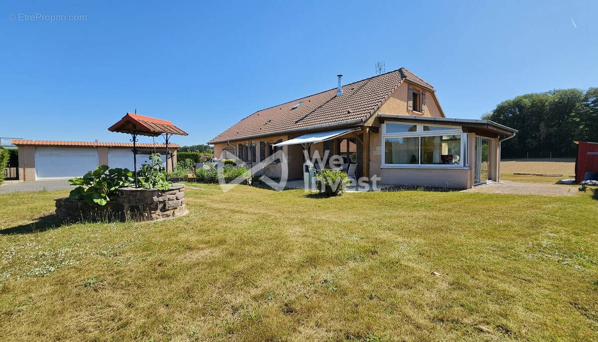 Maison à AYDOILLES