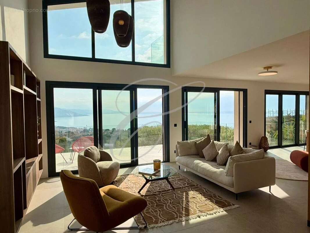 Maison à ROQUEBRUNE-CAP-MARTIN