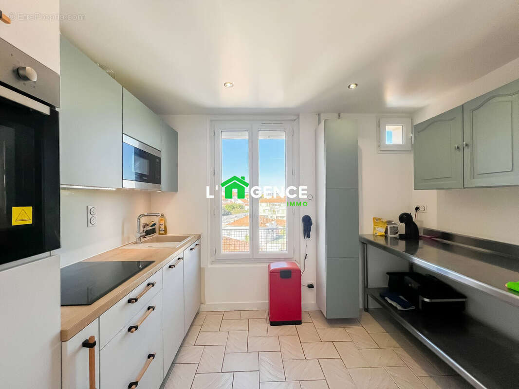 Appartement 66 m² à Martigues  - photo 3